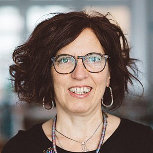 Portraitfoto von Stefania Trabucchi, Co-Founder & Managing Director, Abstract-Technology GmbH